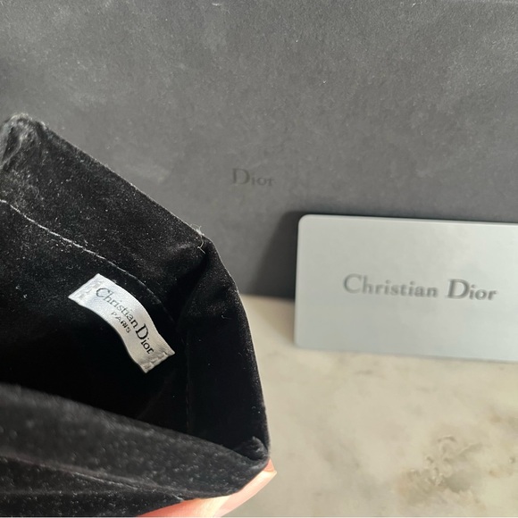 DIOR Sunglasses 😎 - Picture 8 of 10